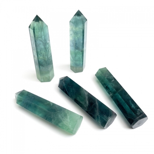 (1 POUND) GREEN FLUORITE STONE POINT